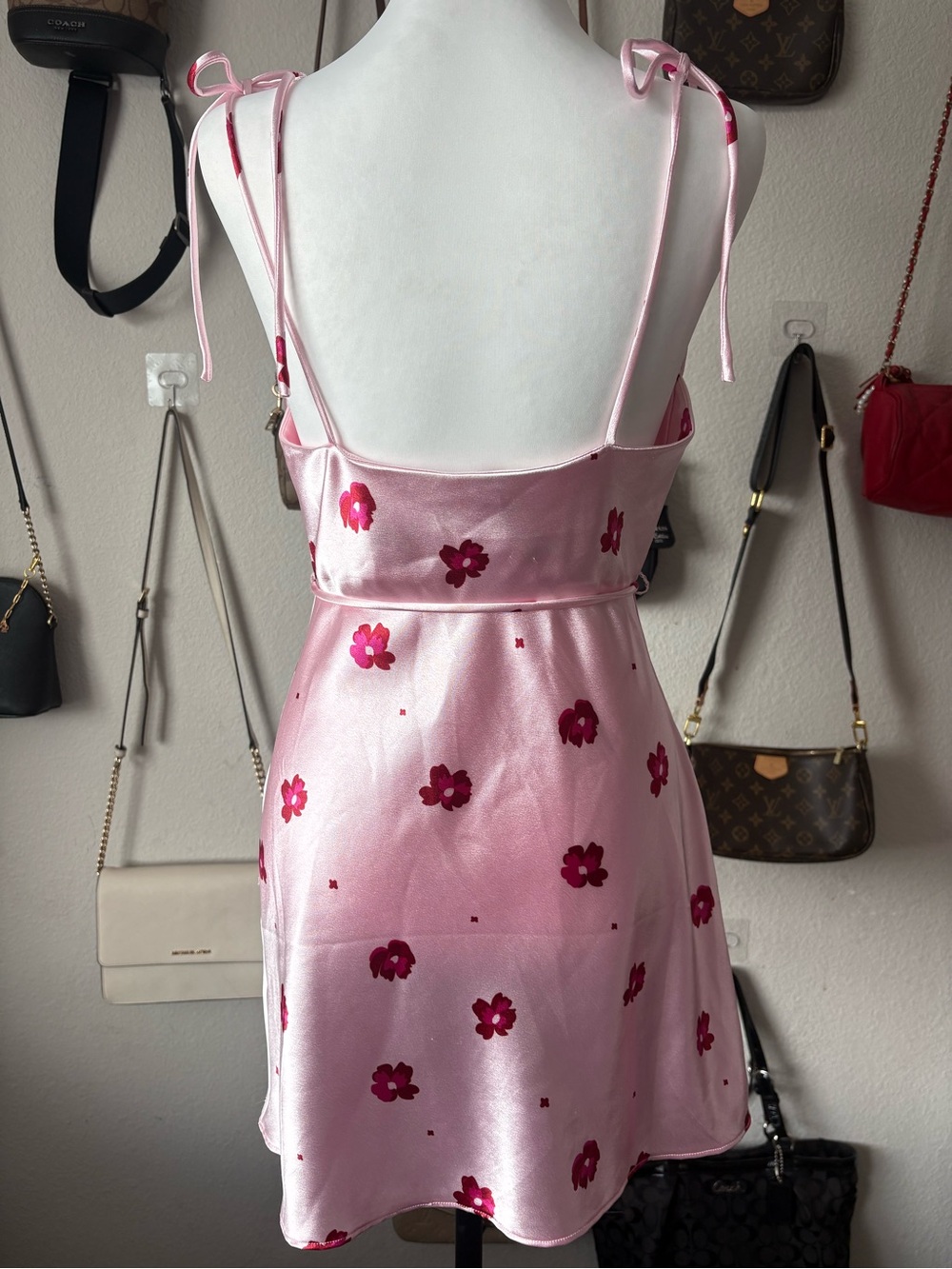 White Fox Pink Floral Satin Mini Dress Coquette Y2K Size S - Picture 3 of 5